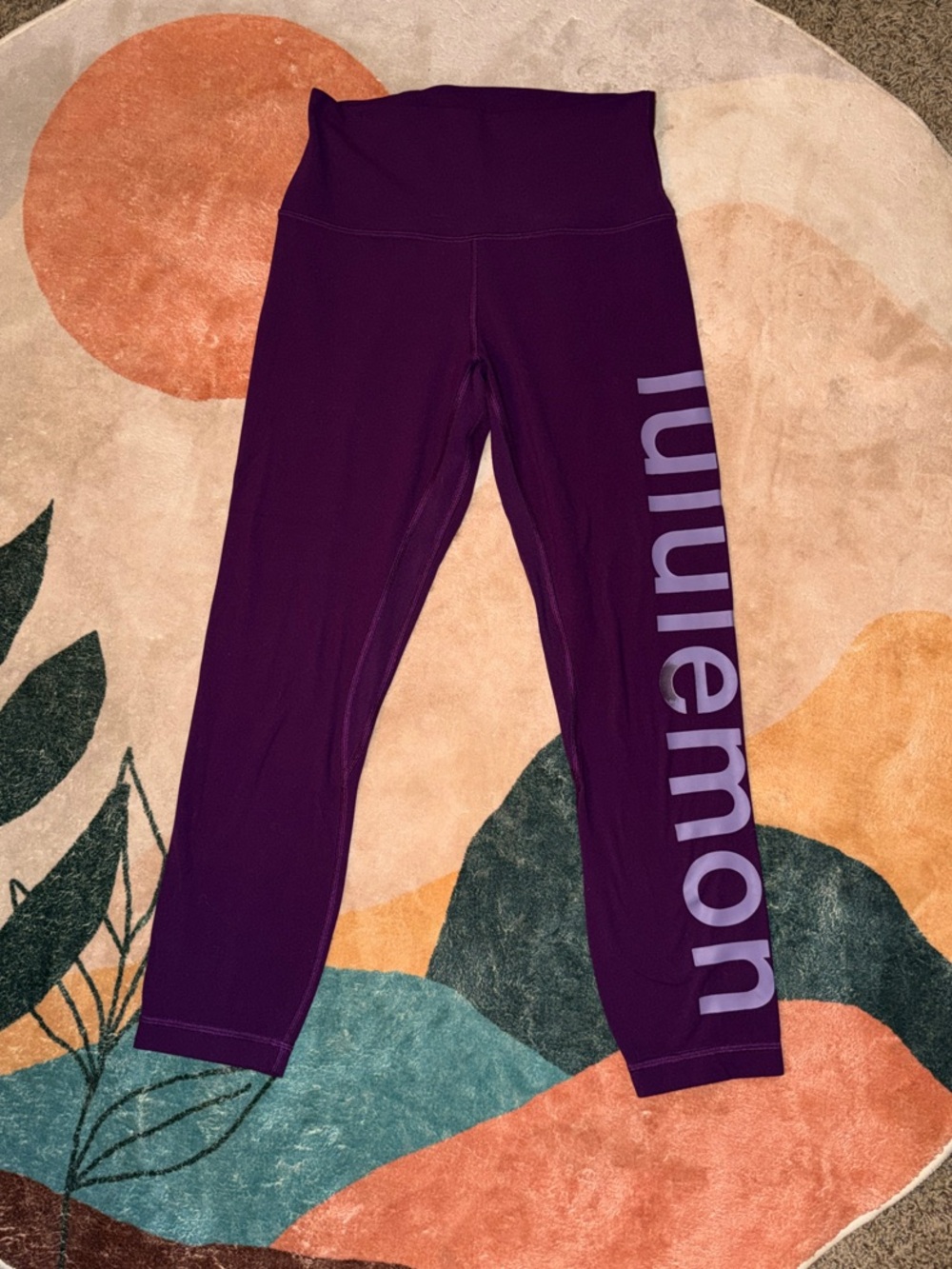lululemon align- older style. Sz. 6